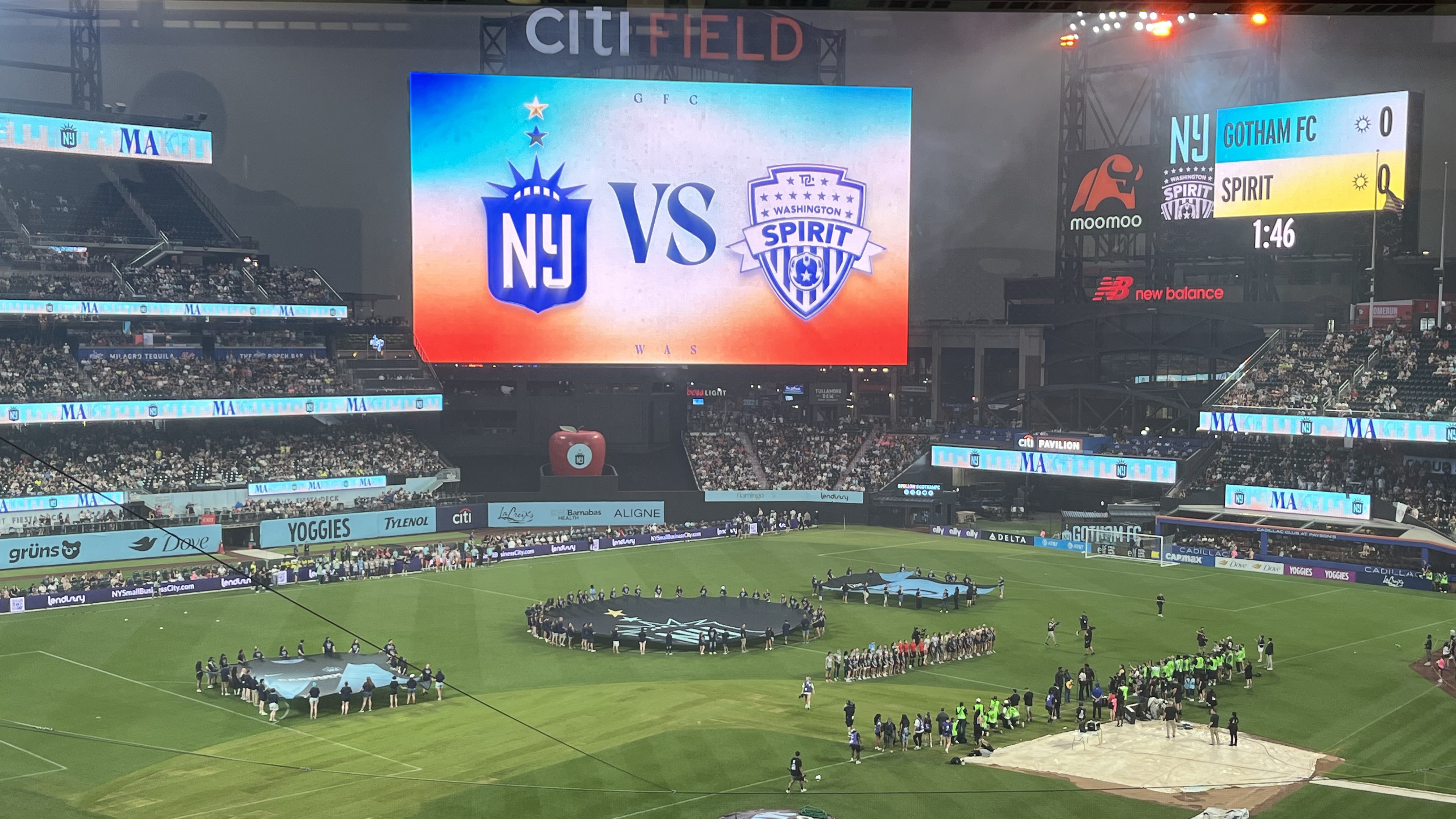 Record Crowd Watches Lavelle Inspire Gotham to Victory Over Spirit